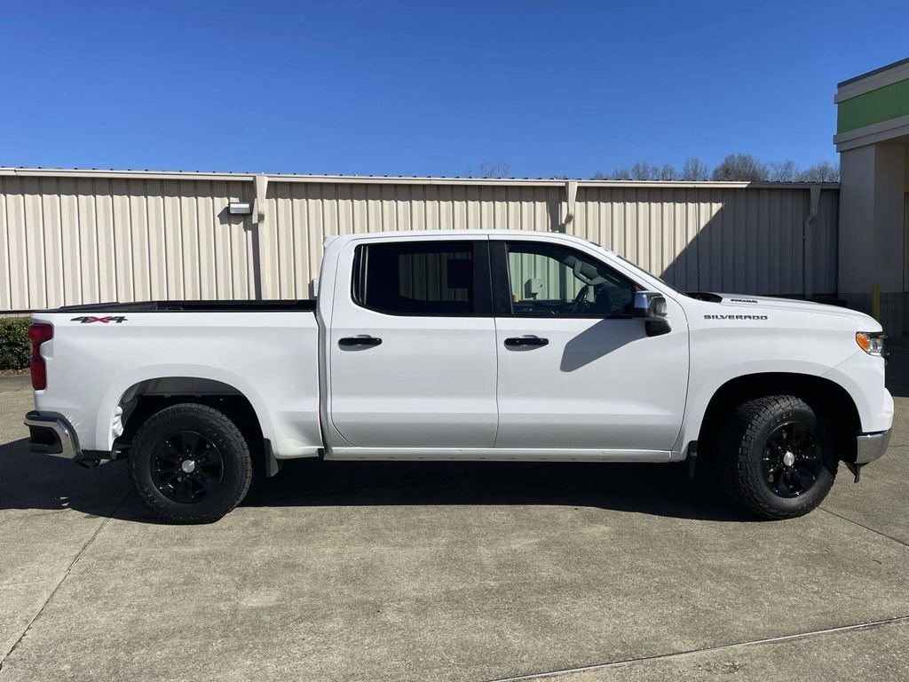 Used 2023 Chevrolet Silverado 1500 LT image 6