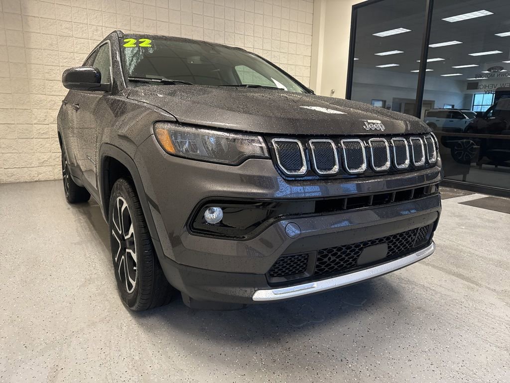 Used 2022 Jeep Compass Limited image 2