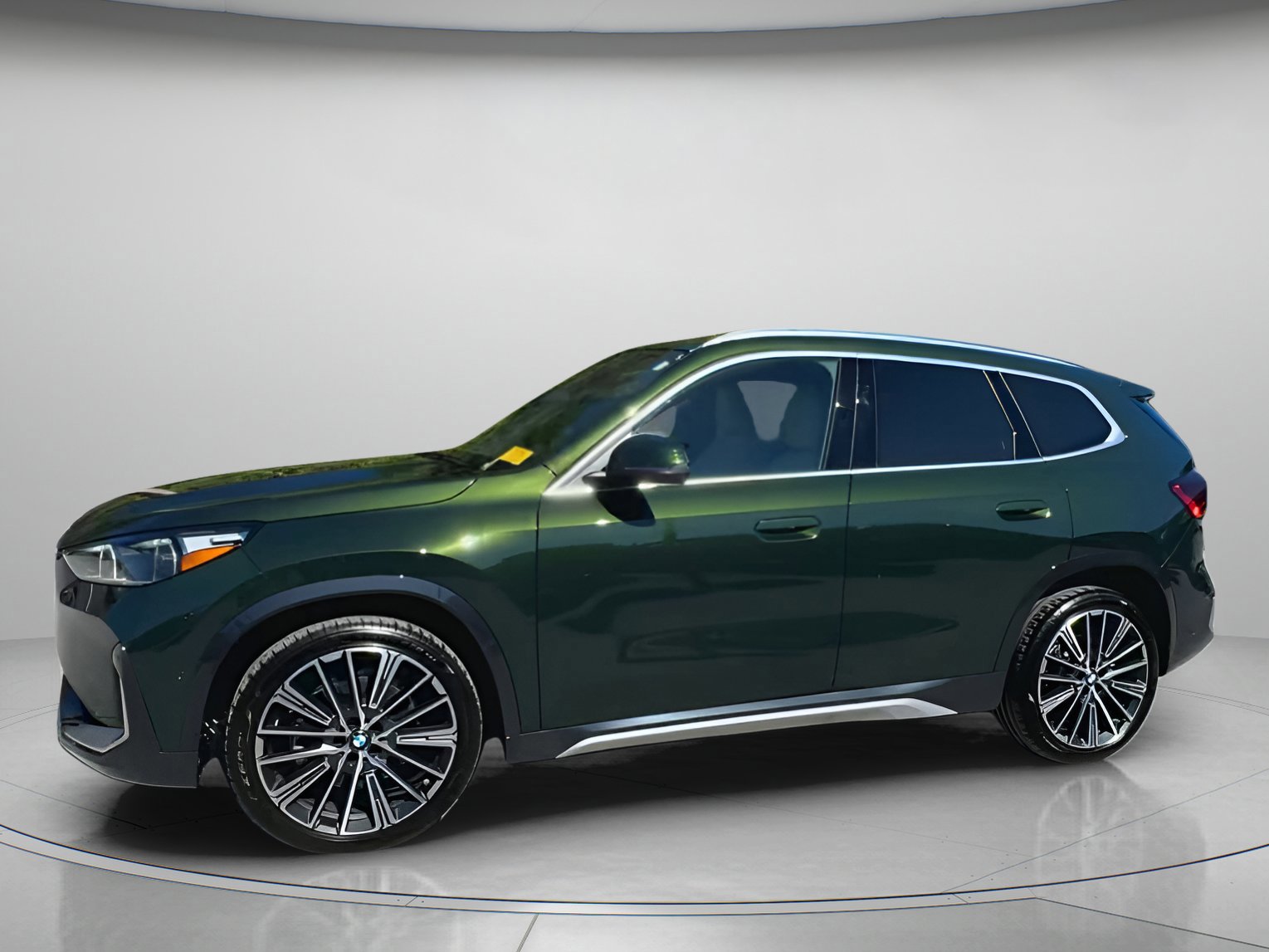 Used 2025 BMW X1 xDrive28i w/ Convenience Package image 7