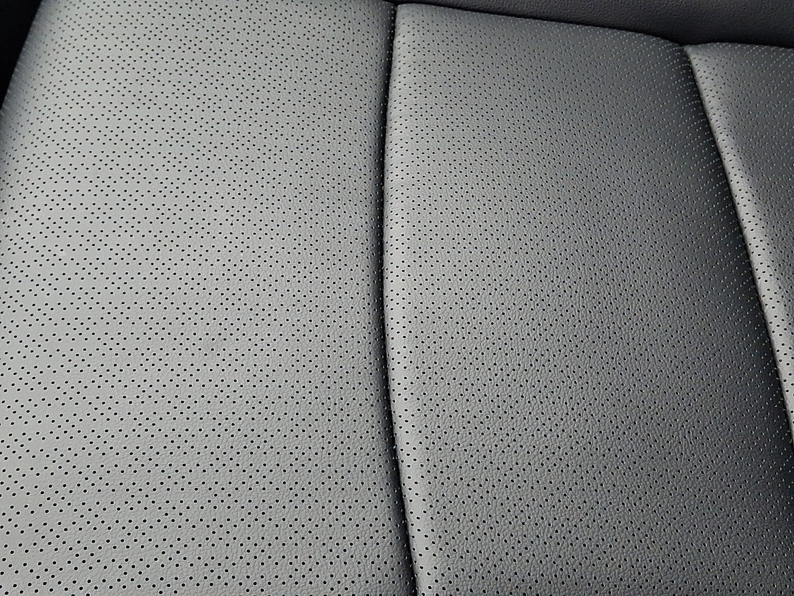 Certified 2025 Ford F350 Lariat image 26