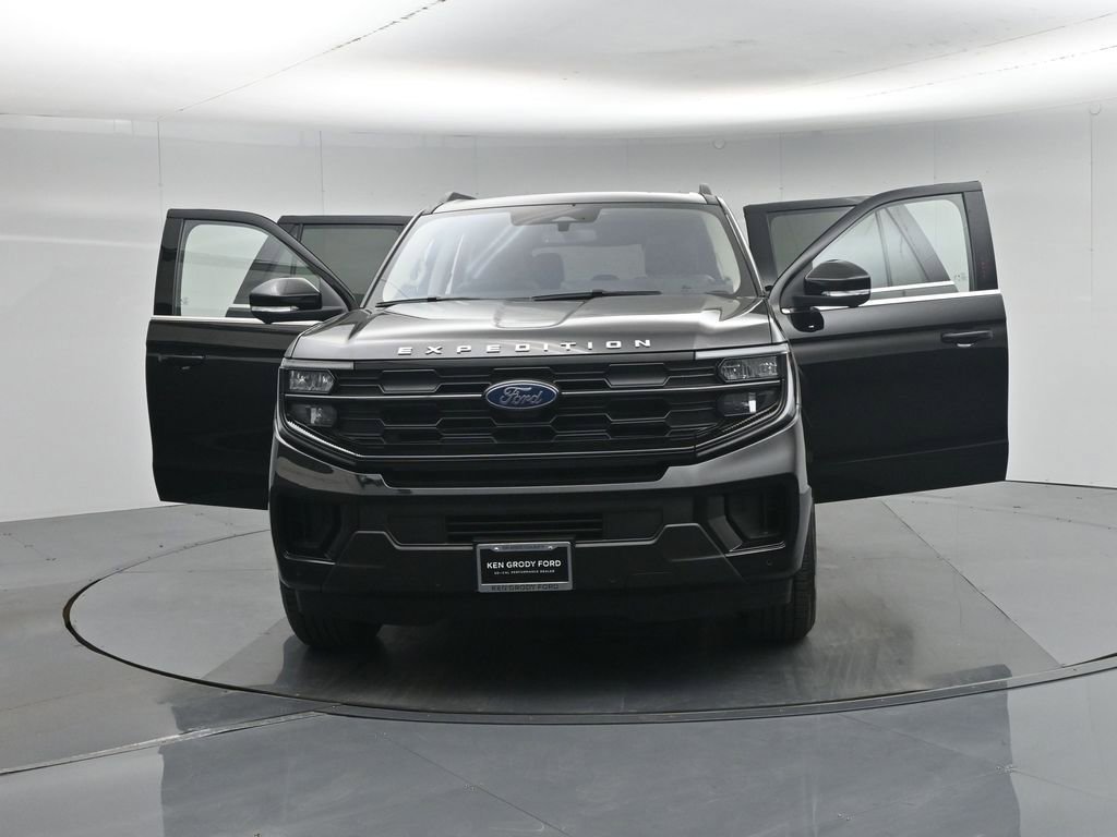 Certified 2025 Ford Expedition Active RWD image 34