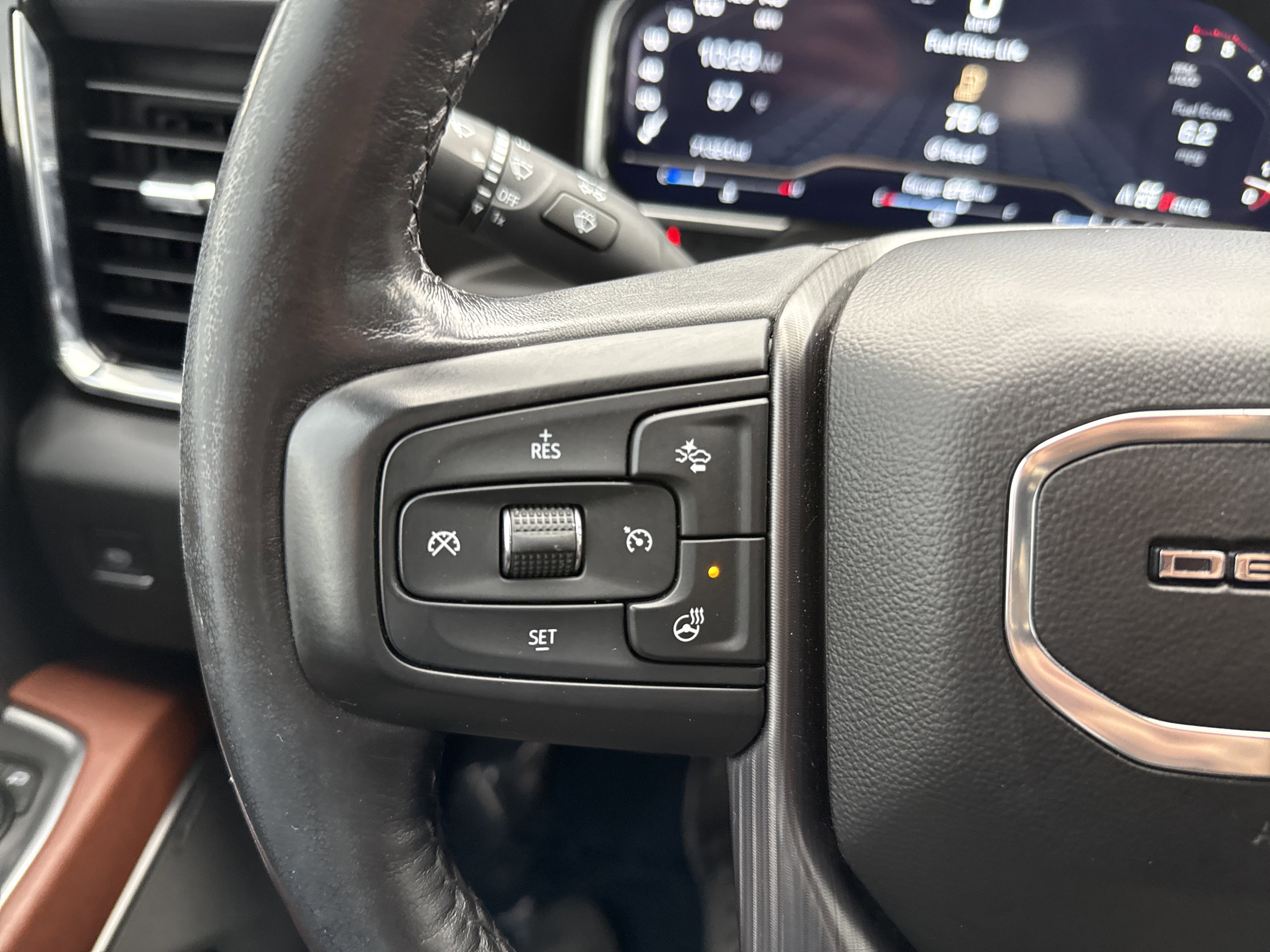 Used 2024 GMC Sierra 2500 Denali Ultimate image 17