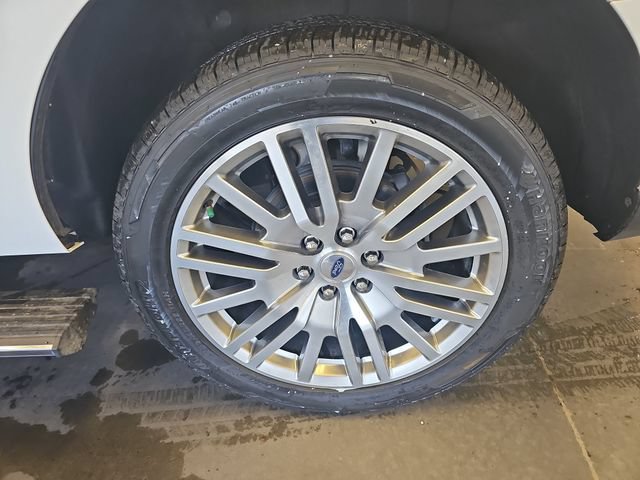 Certified 2024 Ford Expedition Limited AWD/4WD image 32