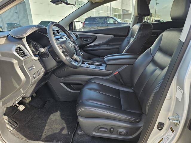 Used 2023 Nissan Murano SV AWD/4WD image 14