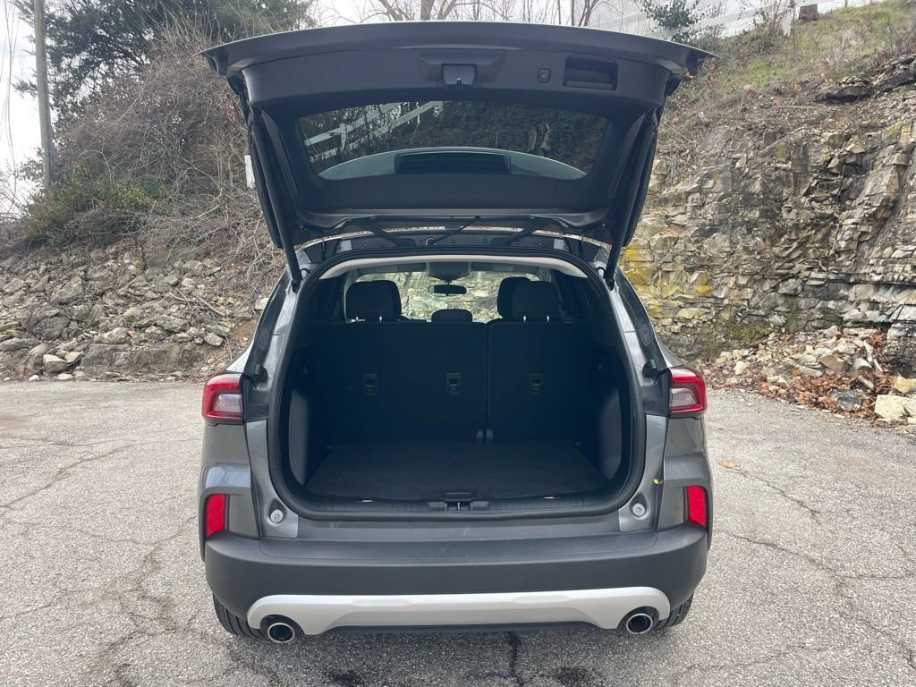 Certified 2023 Ford Escape Active image 9