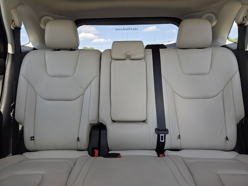 Certified 2022 Ford Edge Titanium AWD/4WD image 12