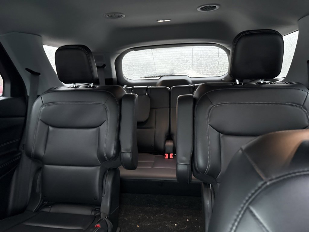 Certified 2023 Ford Explorer XLT w/ Equipment Group 202A image 10