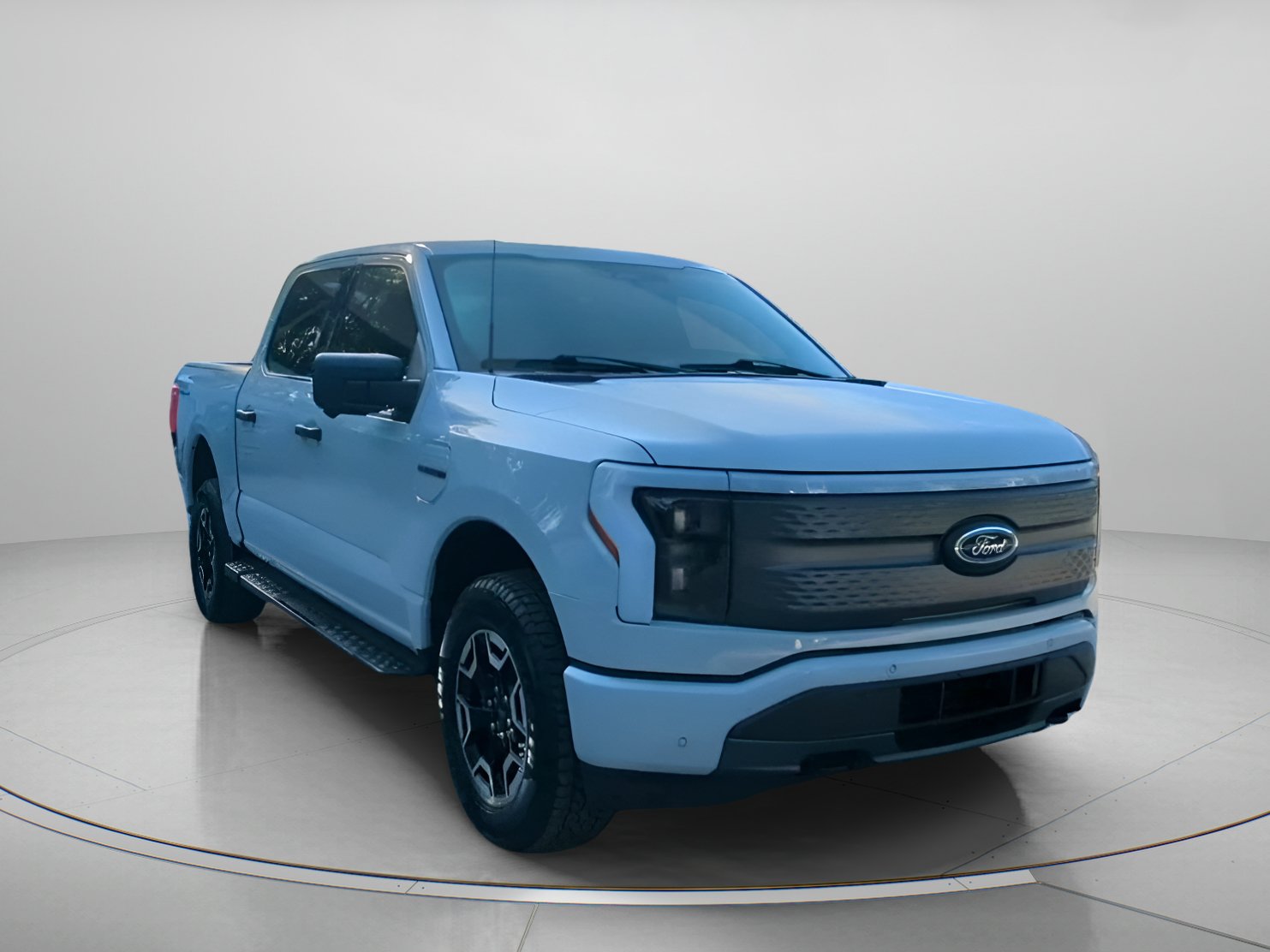 Certified 2023 Ford F150 Lightning XLT AWD/4WD image 4