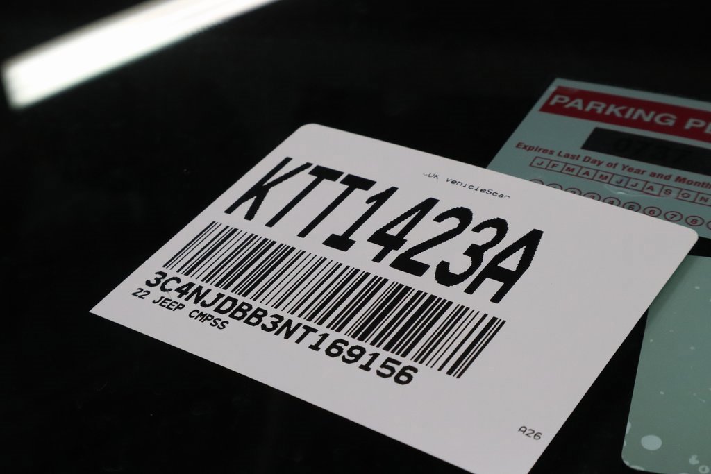 Used 2022 Jeep Compass Latitude w/ Sun and Sound Group image 33