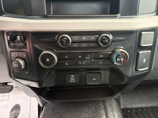 Certified 2024 Ford F550 4x4 Regular Cab Super Duty image 28