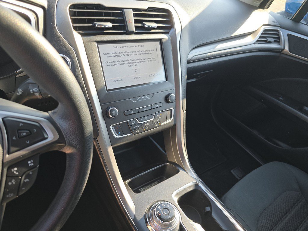 Certified 2020 Ford Fusion SE FWD image 24