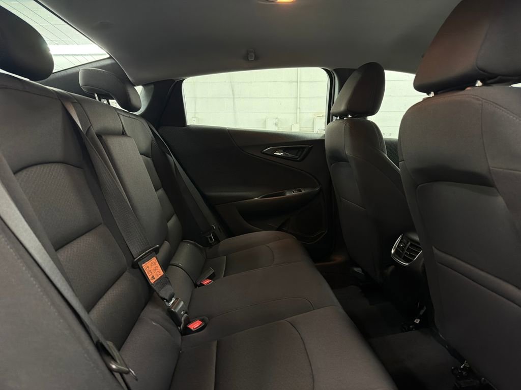 Used 2023 Chevrolet Malibu LT image 30