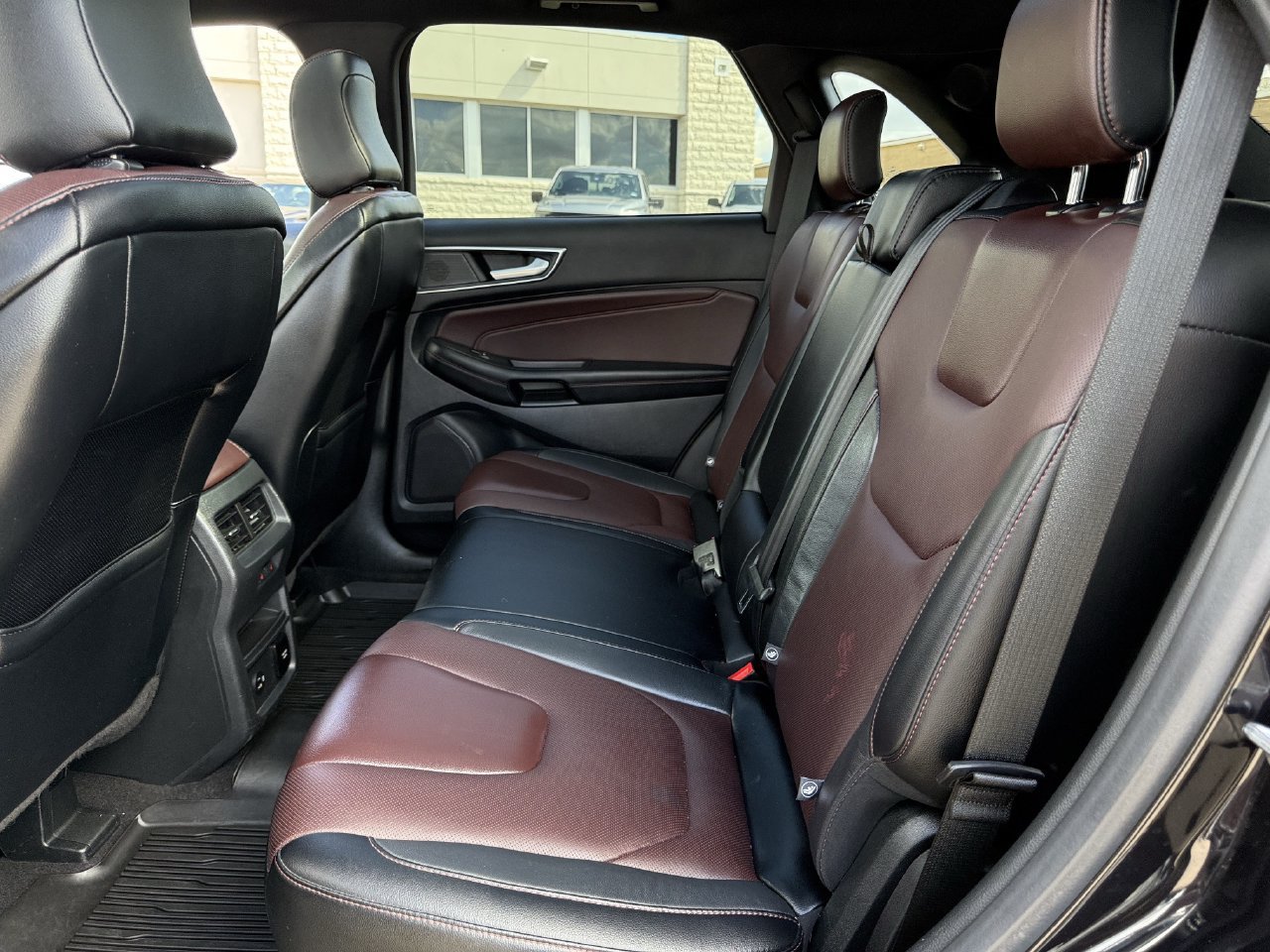 Certified 2022 Ford Edge Titanium w/ Equipment Group 301A AWD/4WD image 27