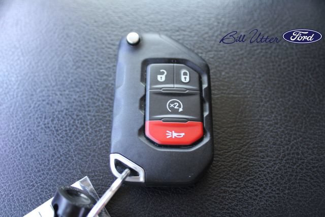 Used 2024 Jeep Wrangler Unlimited Rubicon w/ Technology Group AWD/4WD image 11