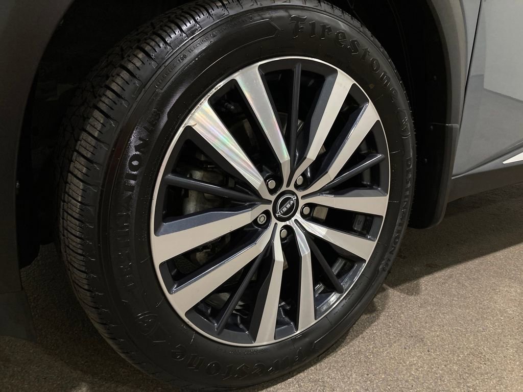 Used 2022 Nissan Pathfinder Platinum w/ Cargo Package image 15