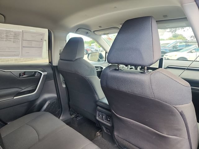 Used 2023 Toyota RAV4 LE AWD/4WD image 27