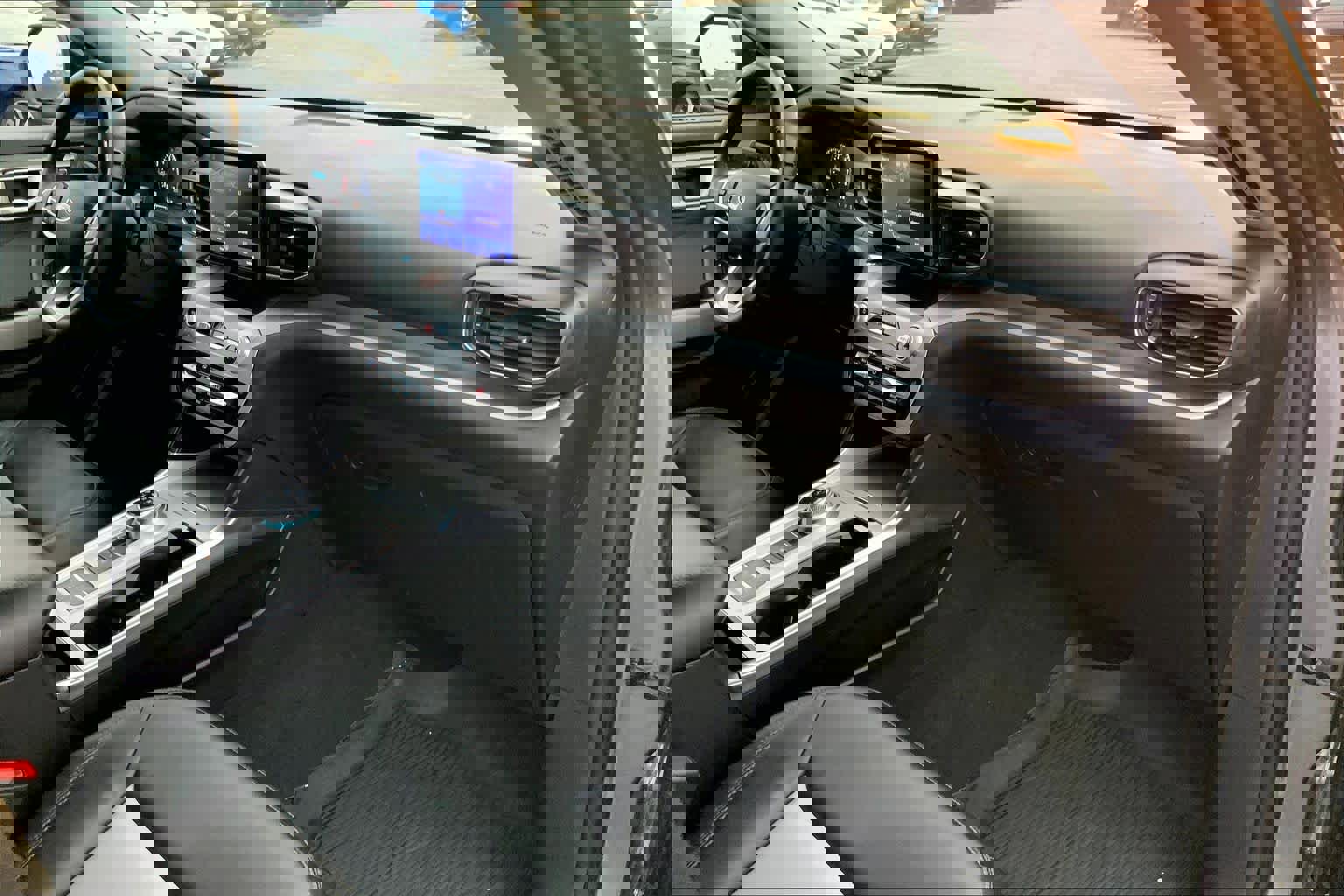 Certified 2023 Ford Explorer XLT w/ Equipment Group 202A image 19