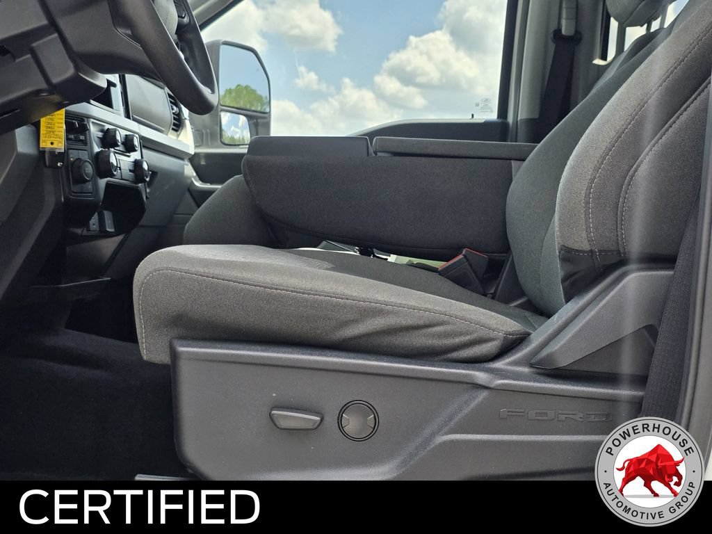 Certified 2025 Ford F250 XLT AWD/4WD image 23