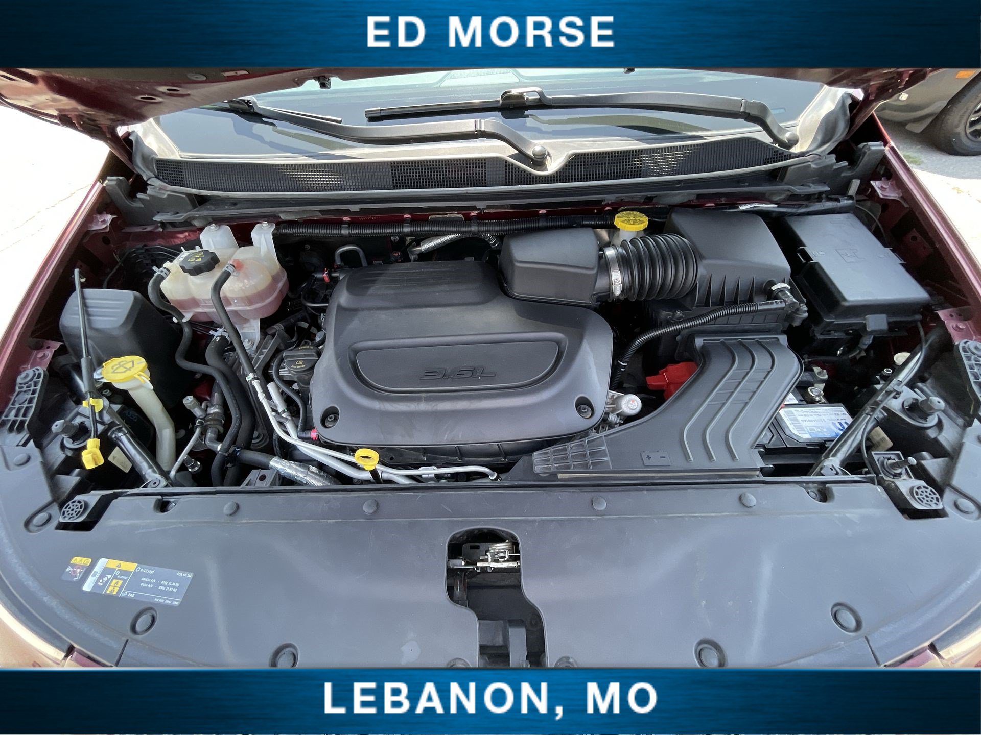Used 2023 Chrysler Pacifica Touring-L FWD image 27