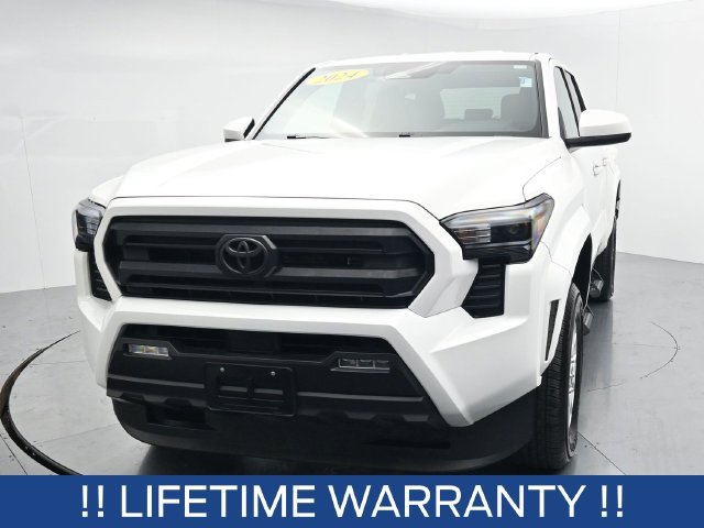 Used 2024 Toyota Tacoma SR5 AWD/4WD image 3