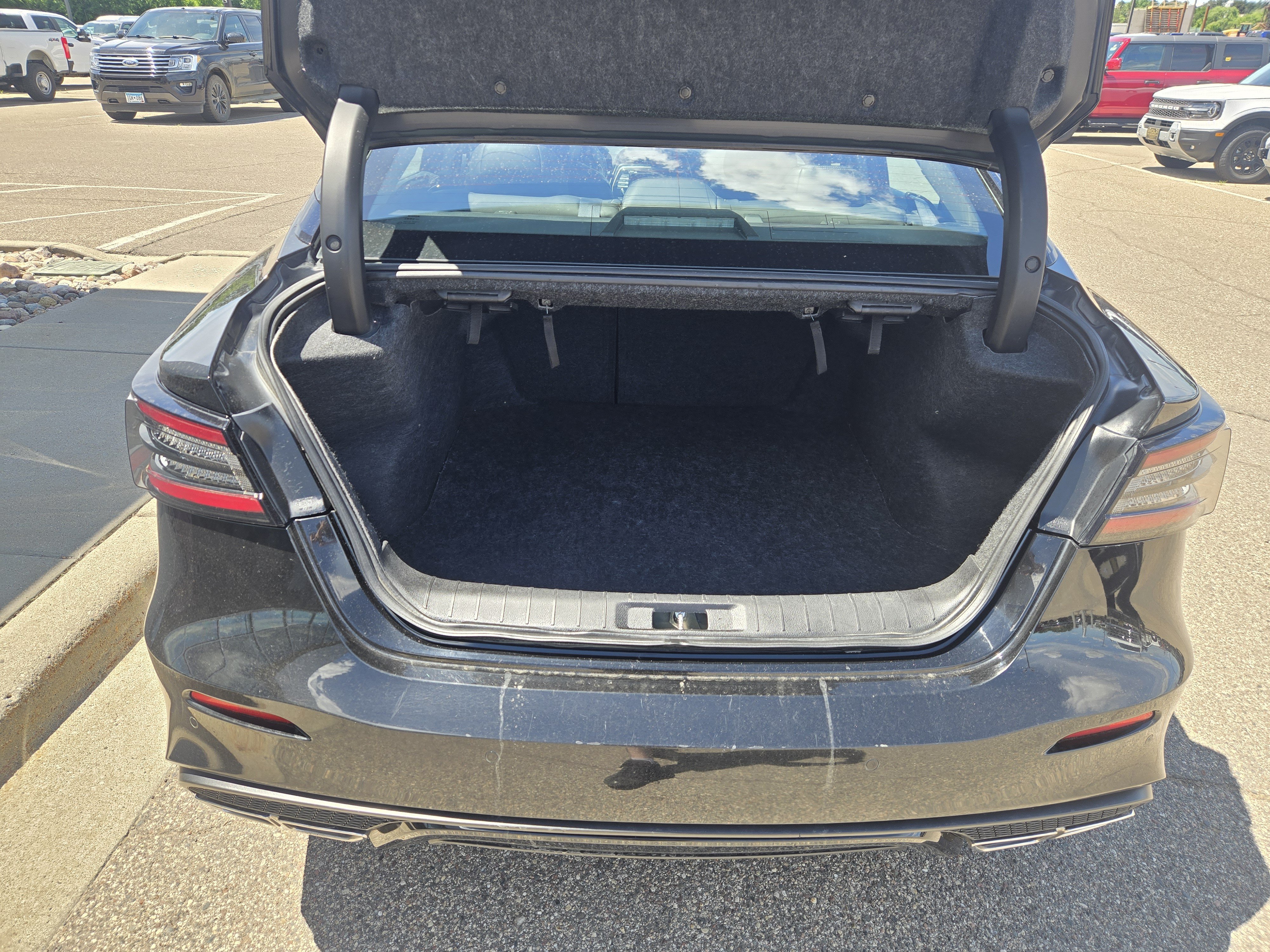 Used 2021 Nissan Maxima 3.5 SV w/ Floor Mat Group FWD image 13