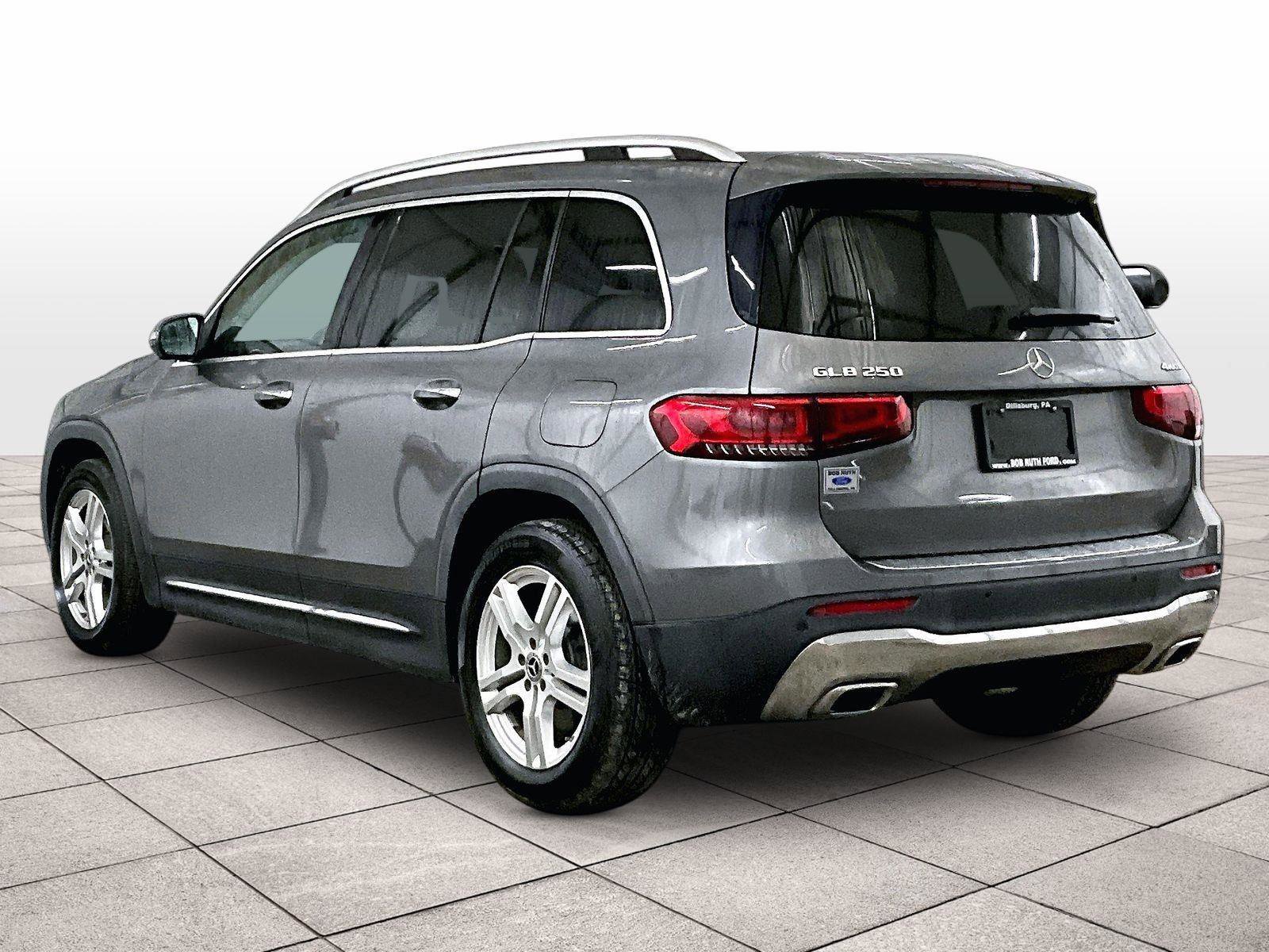 Used 2022 Mercedes-Benz GLB 250 4MATIC image 10