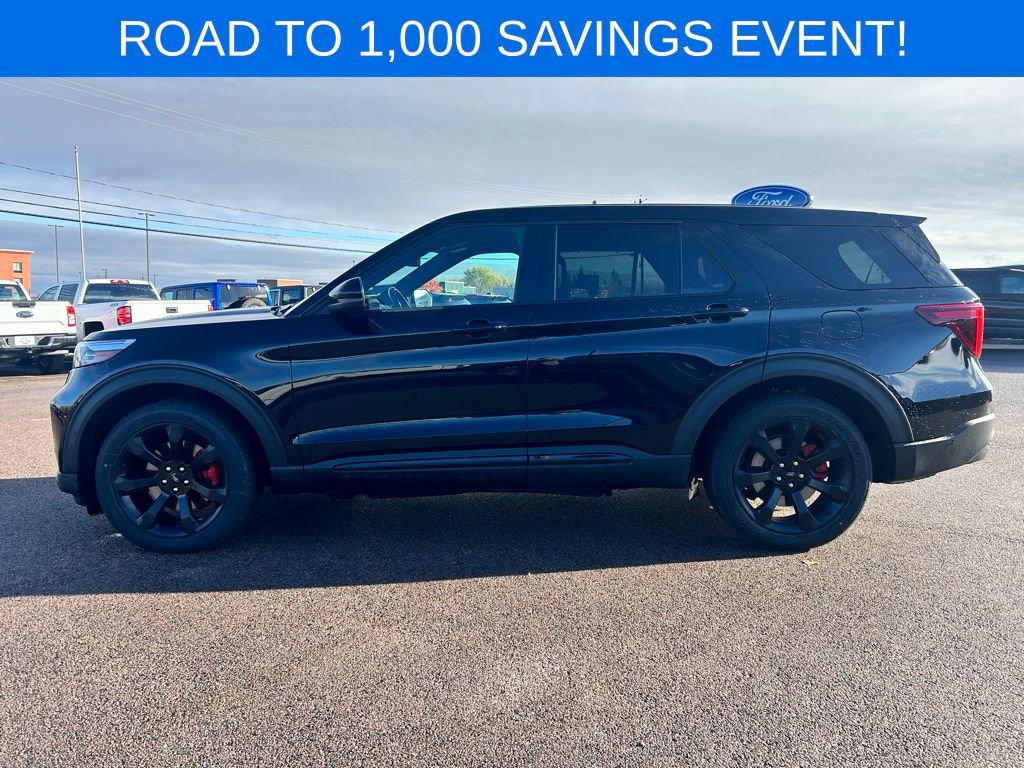 Certified 2022 Ford Explorer ST w/ Equipment Group 401A image 3