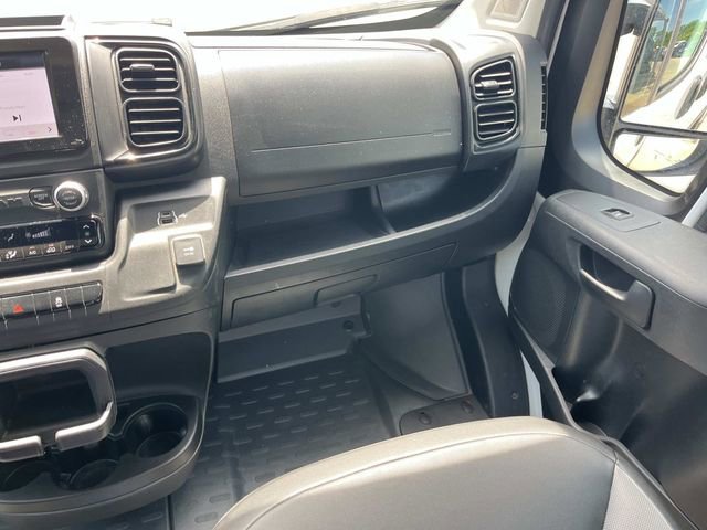 Used 2024 RAM ProMaster 2500 w/ Convenience Group FWD image 17