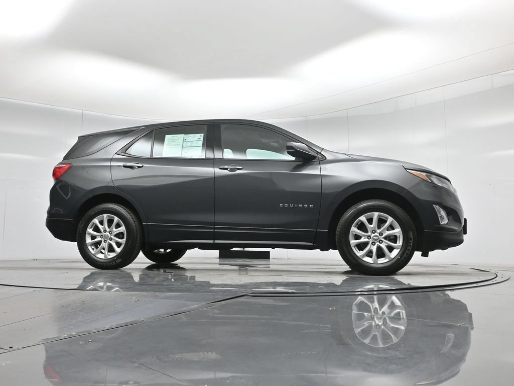 Used 2019 Chevrolet Equinox LS AWD/4WD image 4