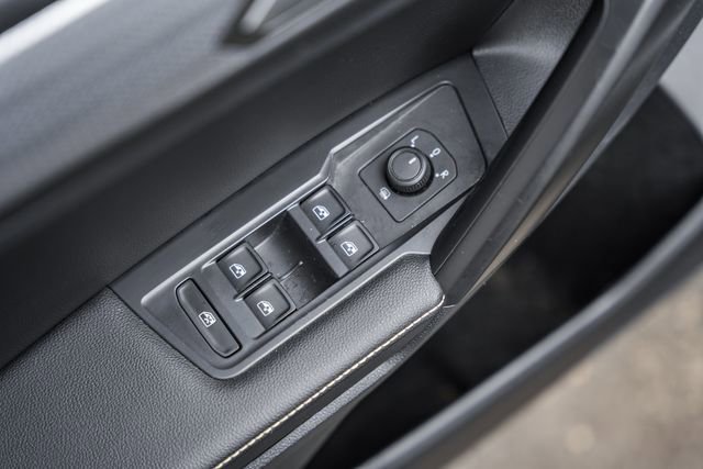 Used 2023 Volkswagen Tiguan S image 33