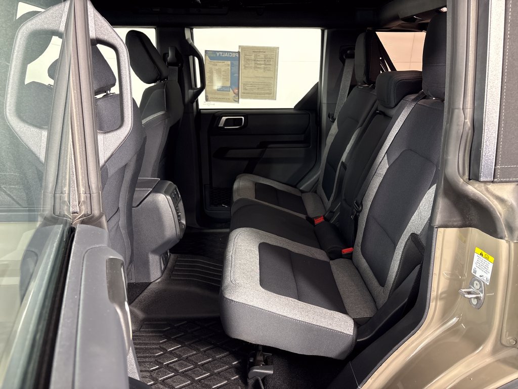 Certified 2025 Ford Bronco 4-Door AWD/4WD image 31