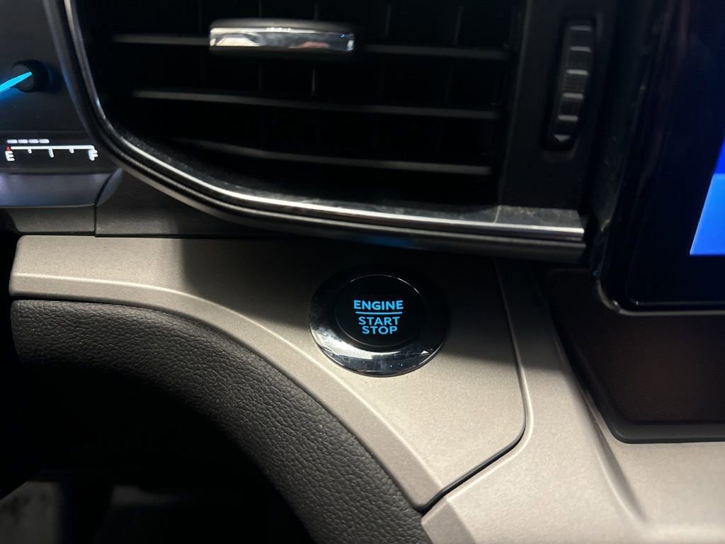 Certified 2023 Ford Explorer XLT w/ Equipment Group 202A image 28