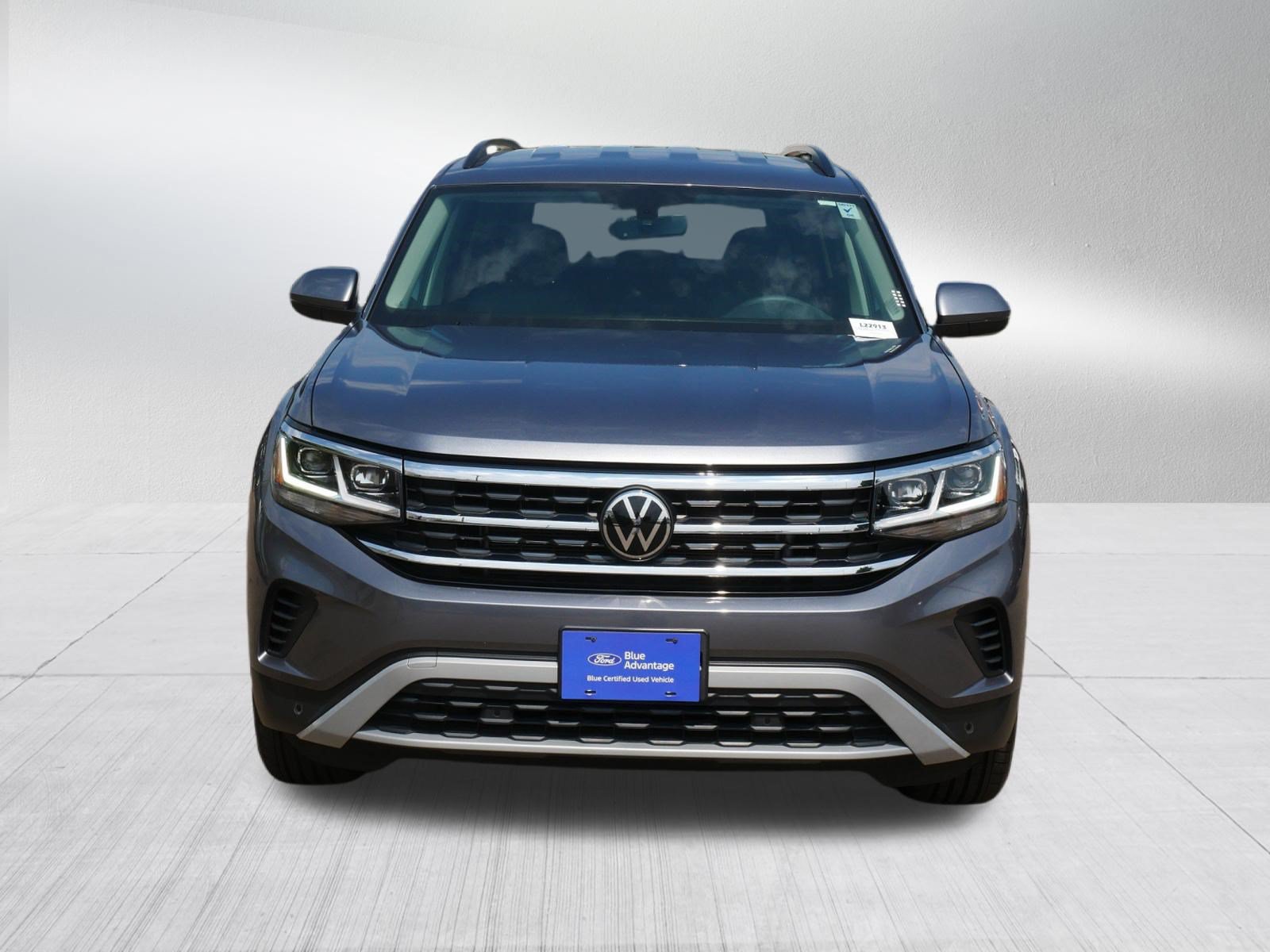 Used 2023 Volkswagen Atlas SE AWD/4WD image 2