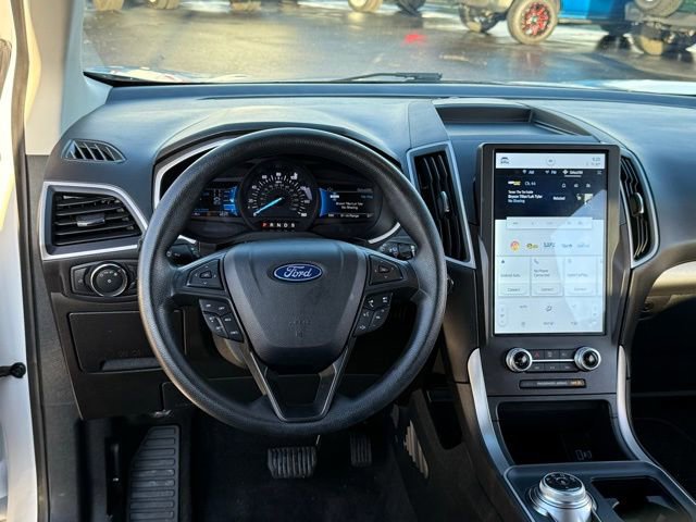 Certified 2021 Ford Edge SE image 18