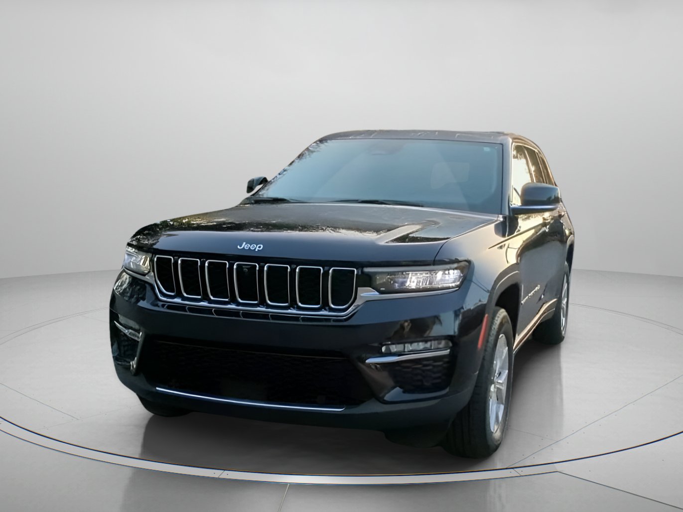 Used 2023 Jeep Grand Cherokee Limited w/ Luxury Tech Group II AWD/4WD image 10