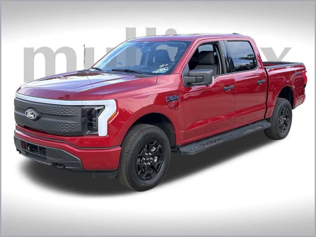 Certified 2025 Ford F150 Lightning XLT w/ Max Trailer Tow Package image 14