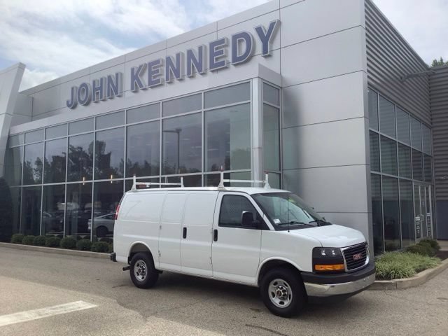 Used 2026 GMC Savana 2500 w/ Driver Convenience Package RWD image 1