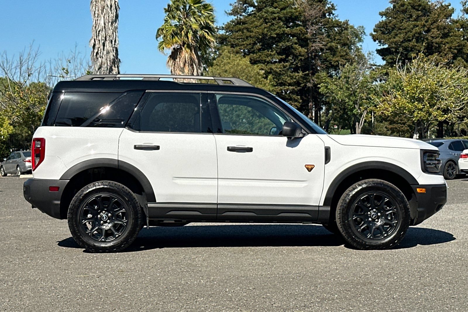 Certified 2025 Ford Bronco Sport Badlands w/ Badlands Tech Package AWD/4WD image 2