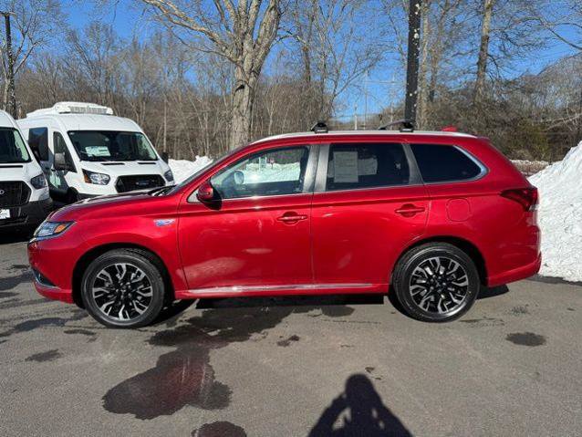 Used 2018 Mitsubishi Outlander 4WD Plug-In Hybrid image 6