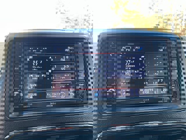 Used 2018 Dodge Grand Caravan SXT w/ Blacktop Package image 23