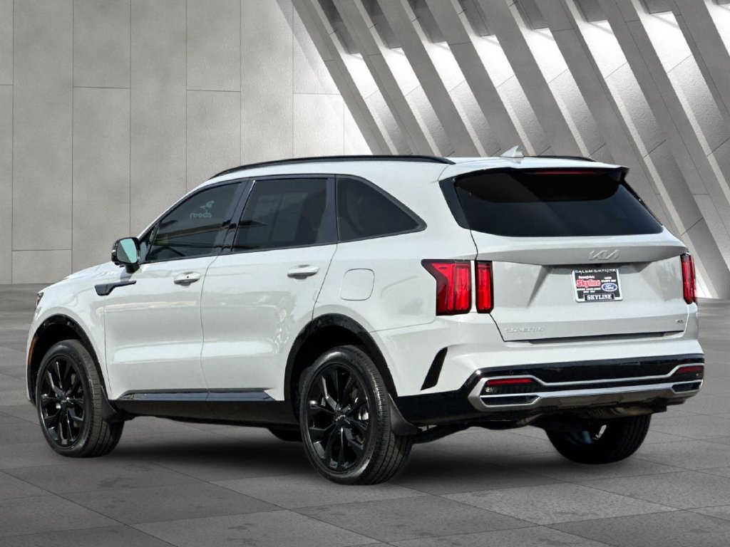 Used 2023 Kia Sorento SX AWD/4WD image 5