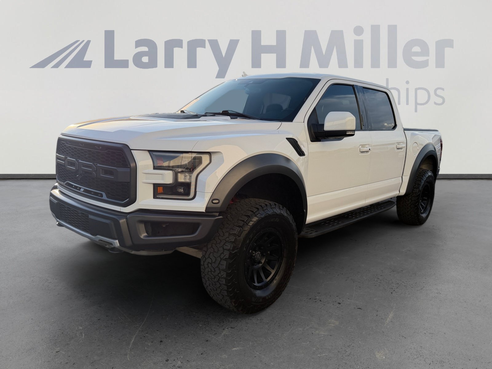Certified 2019 Ford F150 Raptor w/ Equipment Group 802A Luxury AWD/4WD video 1