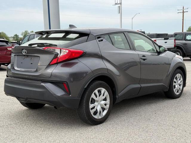 Used 2019 Toyota C-HR LE image 5