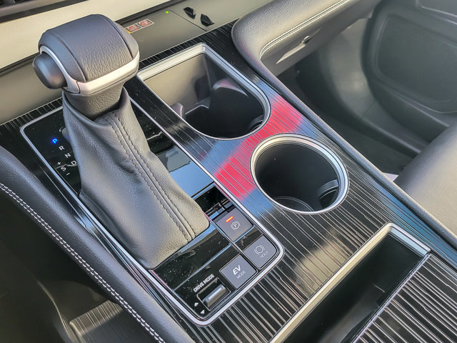 Used 2025 Toyota Sienna XSE image 20