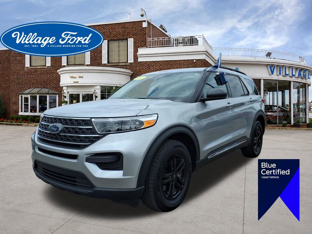 Certified 2022 Ford Explorer XLT w/ Class IV Trailer Tow Package AWD/4WD image 1