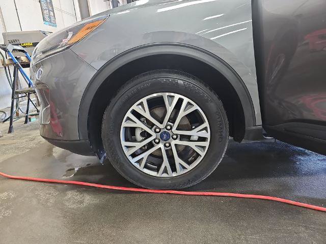 Certified 2022 Ford Escape SEL AWD/4WD image 32