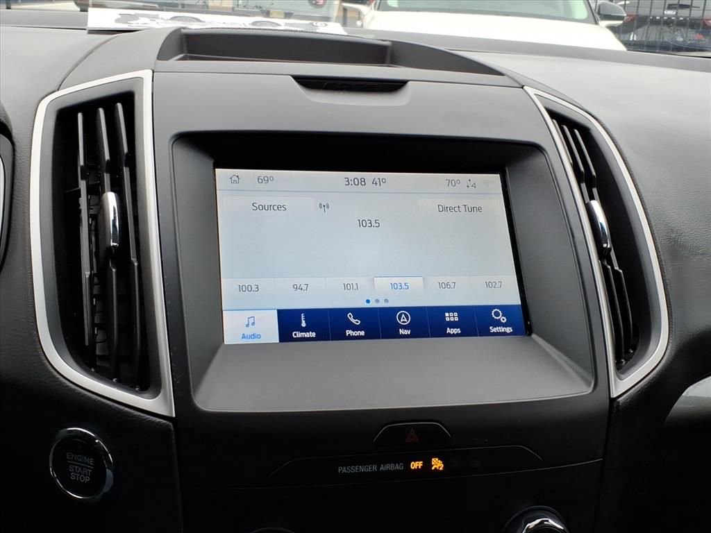 Certified 2020 Ford Edge SEL w/ Cold Weather Package image 19