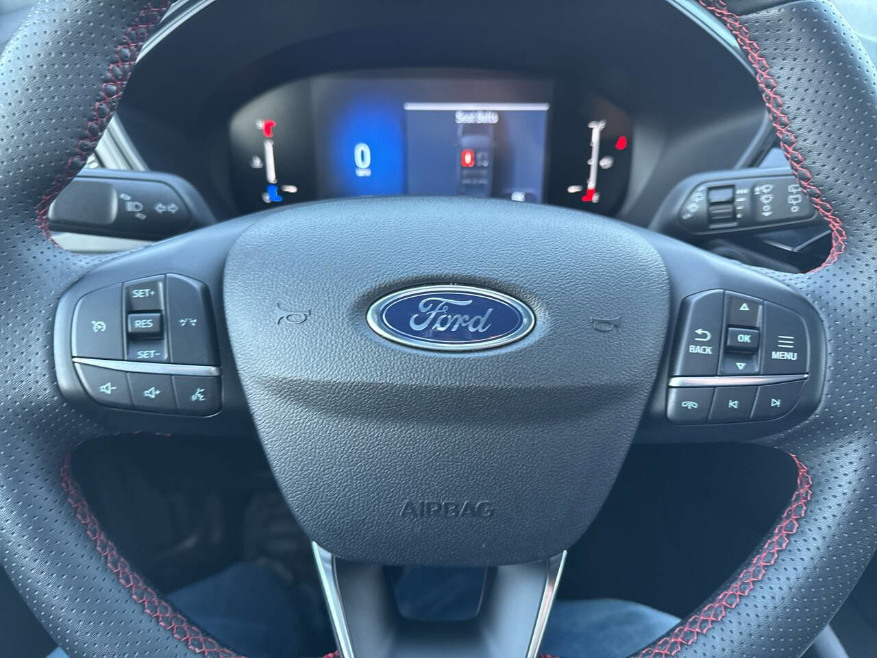 Certified 2025 Ford Escape ST-Line Select AWD/4WD image 32