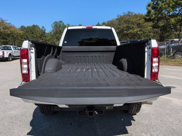 Certified 2022 Ford F350 Lariat w/ Lariat Value Package AWD/4WD image 16
