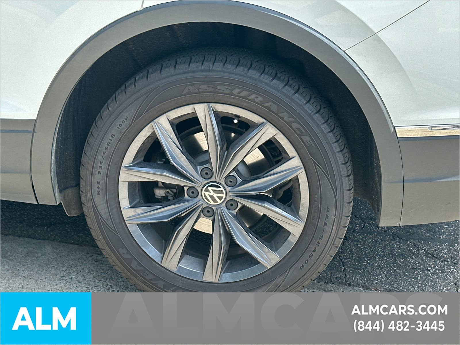 Used 2022 Volkswagen Tiguan SE FWD image 23